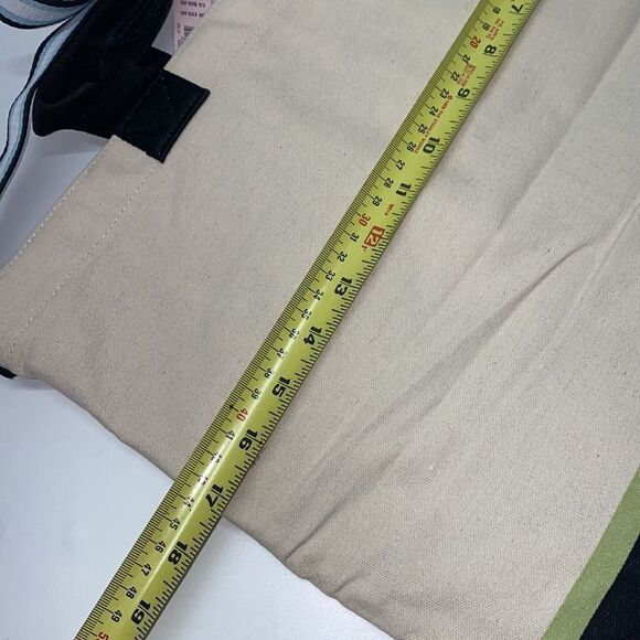 🔥2 in 1 Victoria secret bag tote /cooler New - Picture 6 of 9